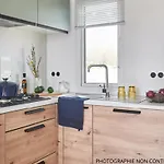 Zecamping 5 Etoiles Pet Friendly Anime Avec Piscine Couverte En Bord De Kemp
