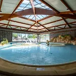 Zecamping 5 Etoiles Pet Friendly Anime Avec Piscine Couverte En Bord De Kemp Saint-Georges-d'Oleron