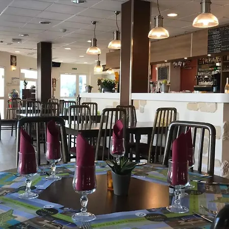 Zecamping 5 Pet Friendly Anime Avec Piscine Couverte En Bord De Campingplads Saint-Georges-d'Oleron