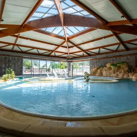 Zecamping 5 Pet Friendly Anime Avec Piscine Couverte En Bord De Campingplads Saint-Georges-d'Oleron