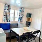 Campingplads Zecamping 5 Etoiles Pet Friendly Anime Avec Piscine Couverte En Bord De Mer 5*