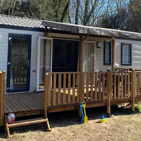 5 étoiles - Piscine - Eeaibb Camping