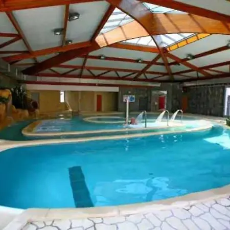 5 étoiles - Piscine - Eeaibb Camping *