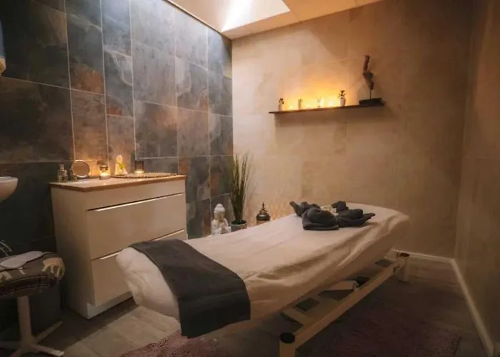 5 Etoiles - Piscine - Eeaibb