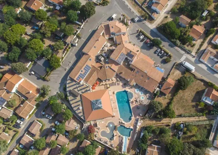 营地 5 Etoiles - Piscine - Eeaibb 奥雷龙圣乔治