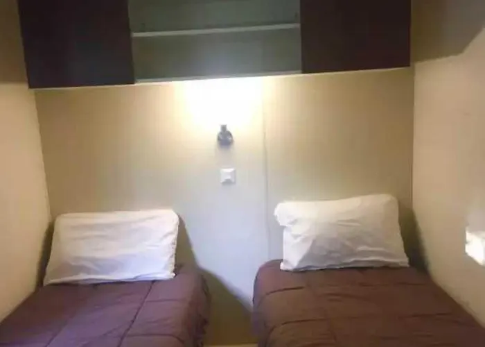 5 Etoiles - Piscine - Eeaibb 营地