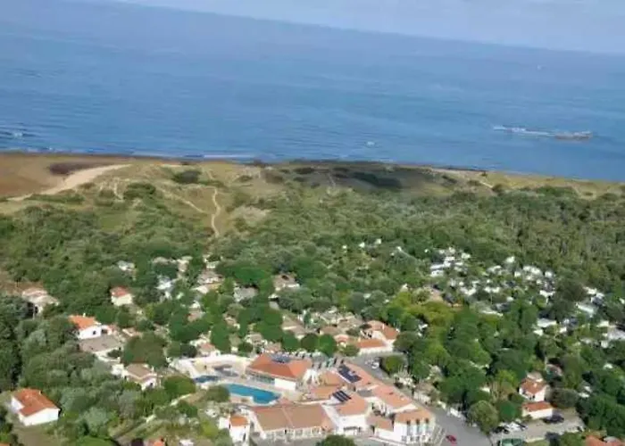 5 Etoiles - Piscine - Eeaibb 营地