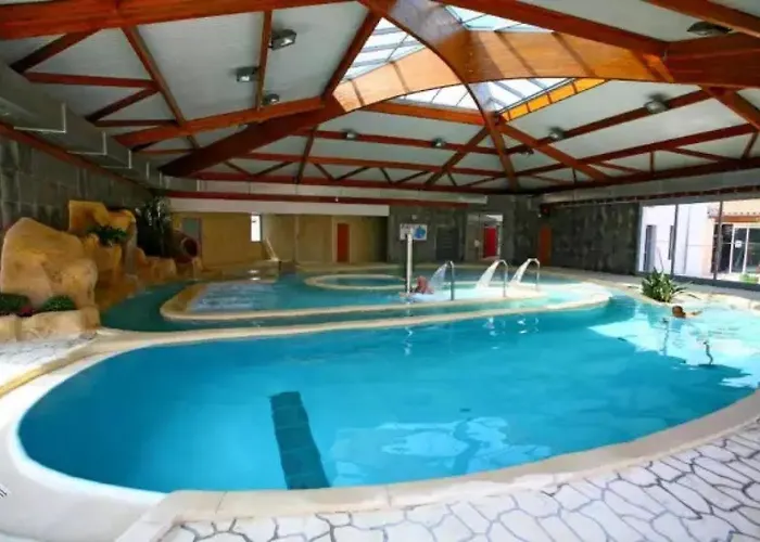 Camping 5 étoiles - Piscine - eeaibb Saint-Georges-d'Oleron