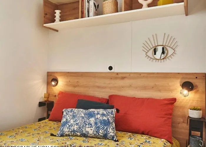 Camping 5 étoiles - Piscine - eeaibb Camping Saint-Georges-d'Oleron