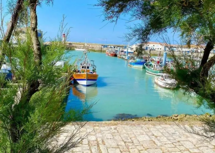 Camping 5 étoiles - Piscine - eeaibb