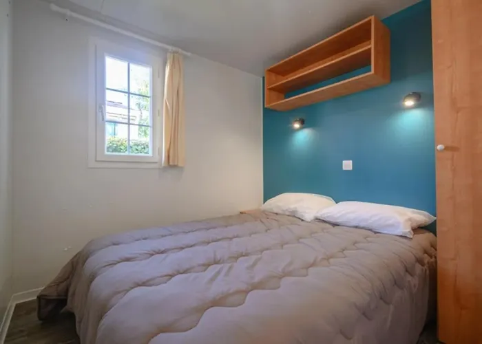 Camping 5 étoiles - Piscine - eeaibb